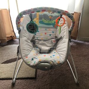 Bright Starts Vibrating Baby Bouncer